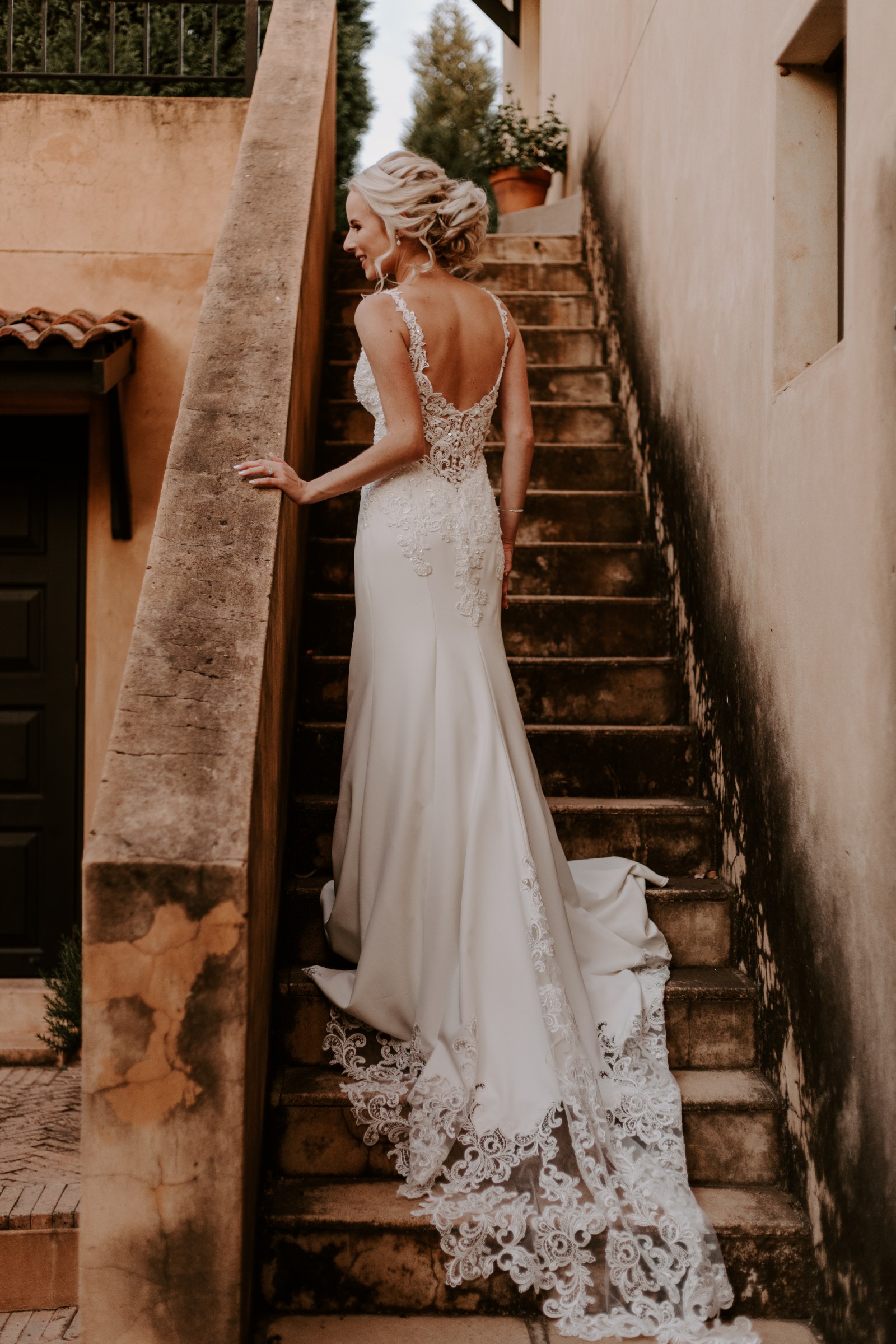 Maggie Sottero Alaina Preloved Wedding Dress Save 27% - Stillwhite