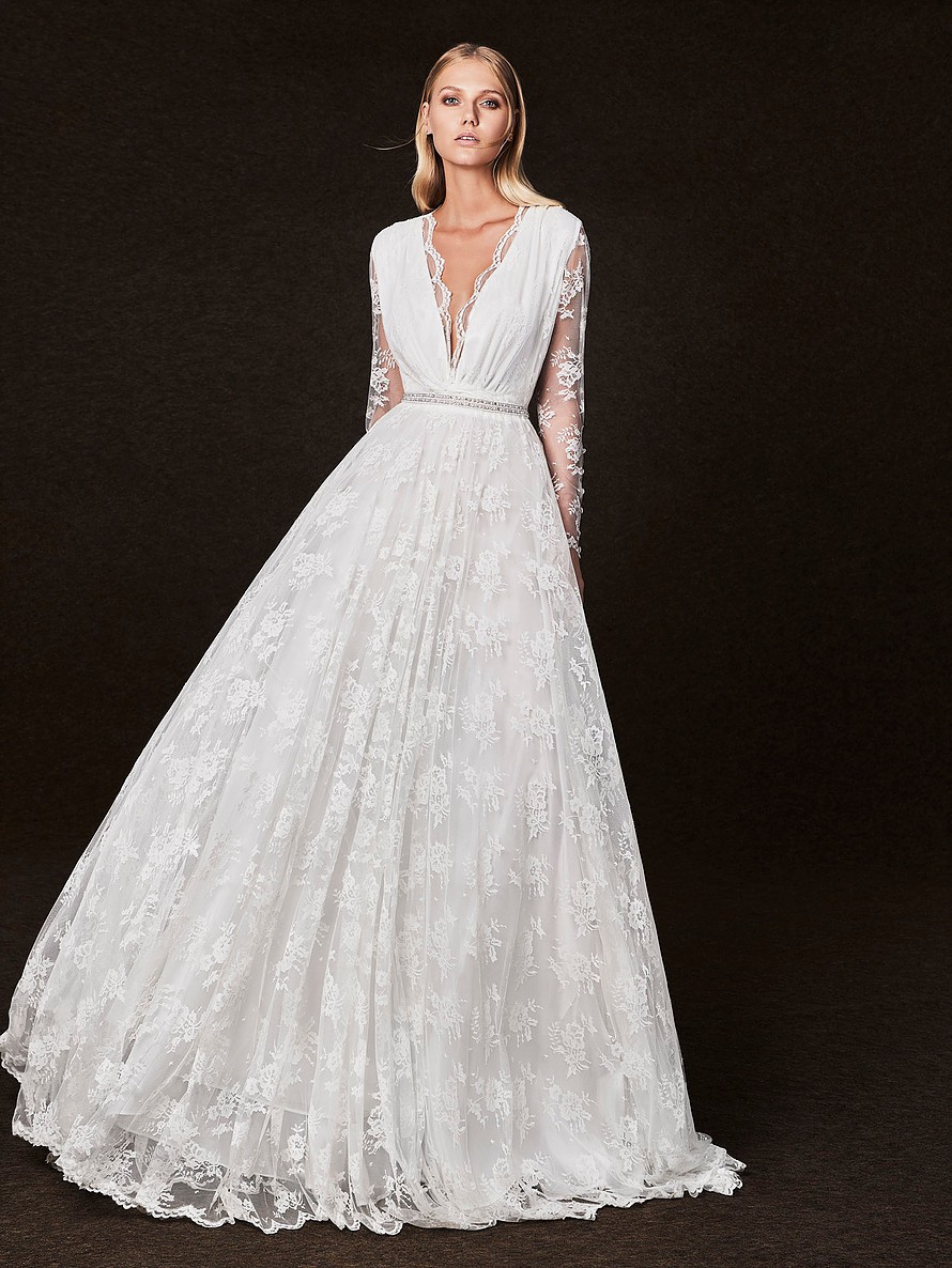 40 Snow Ready Winter Wedding Dresses – Stillwhite Blog