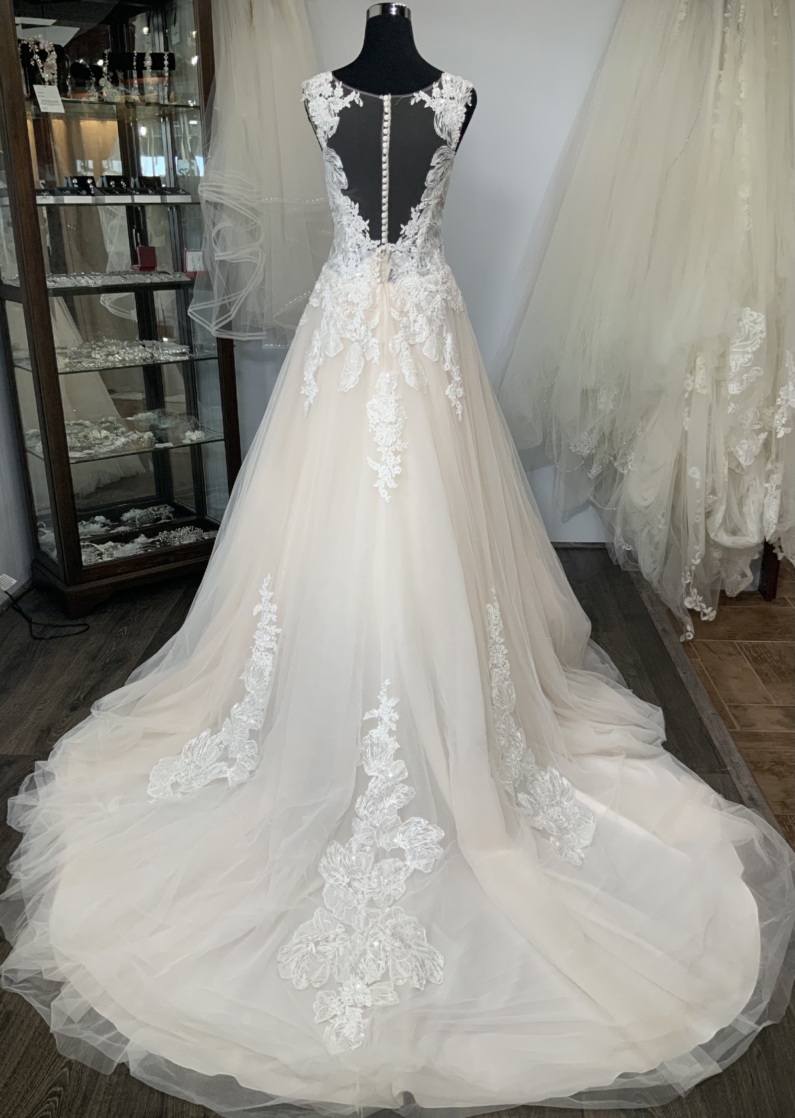 Evelyn Bridal Charlotte Sample Wedding Dress Save 52% - Stillwhite