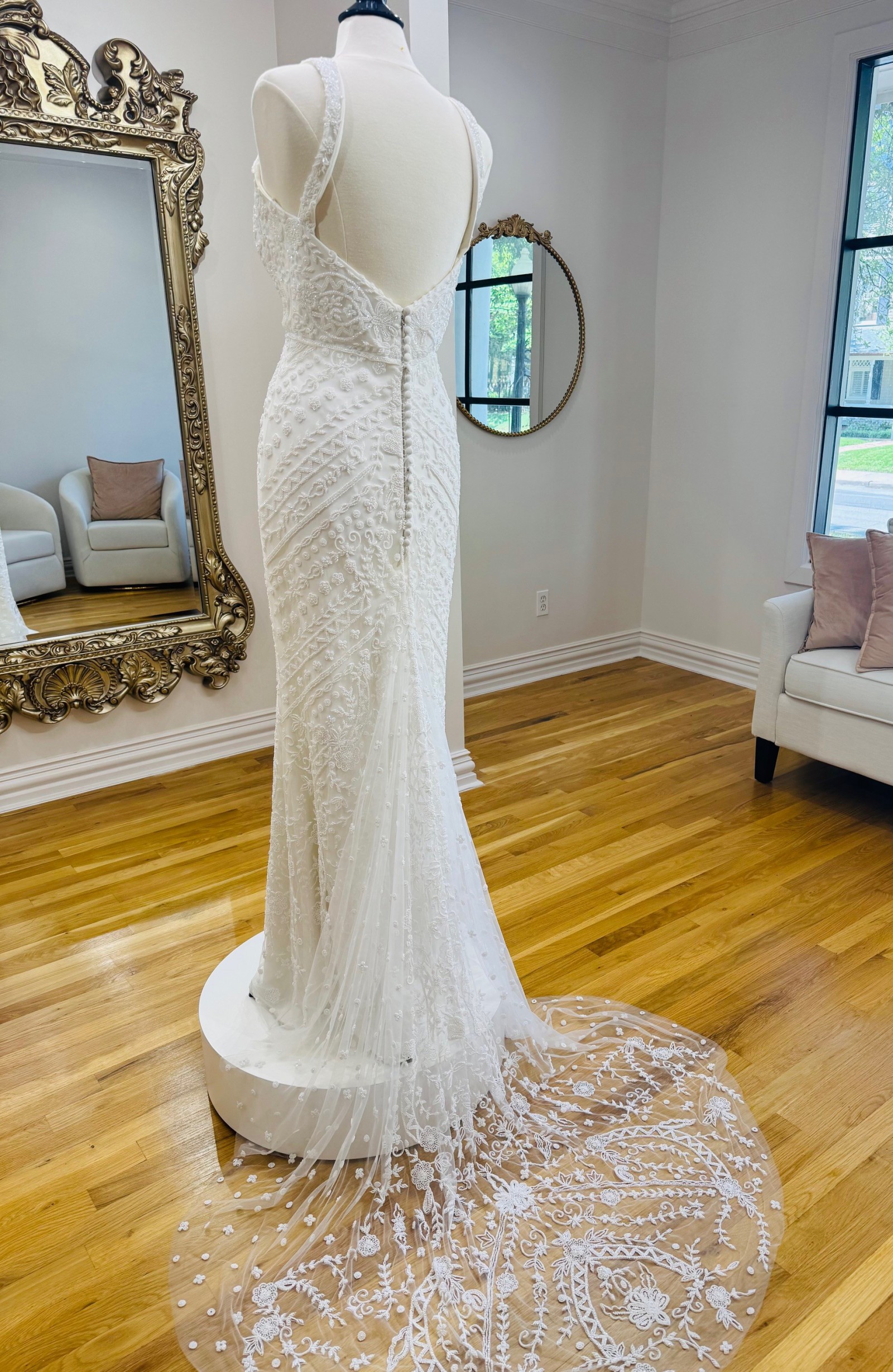 Anna Campbell, Milano 1 - New Unaltered Sample Wedding Dress Save