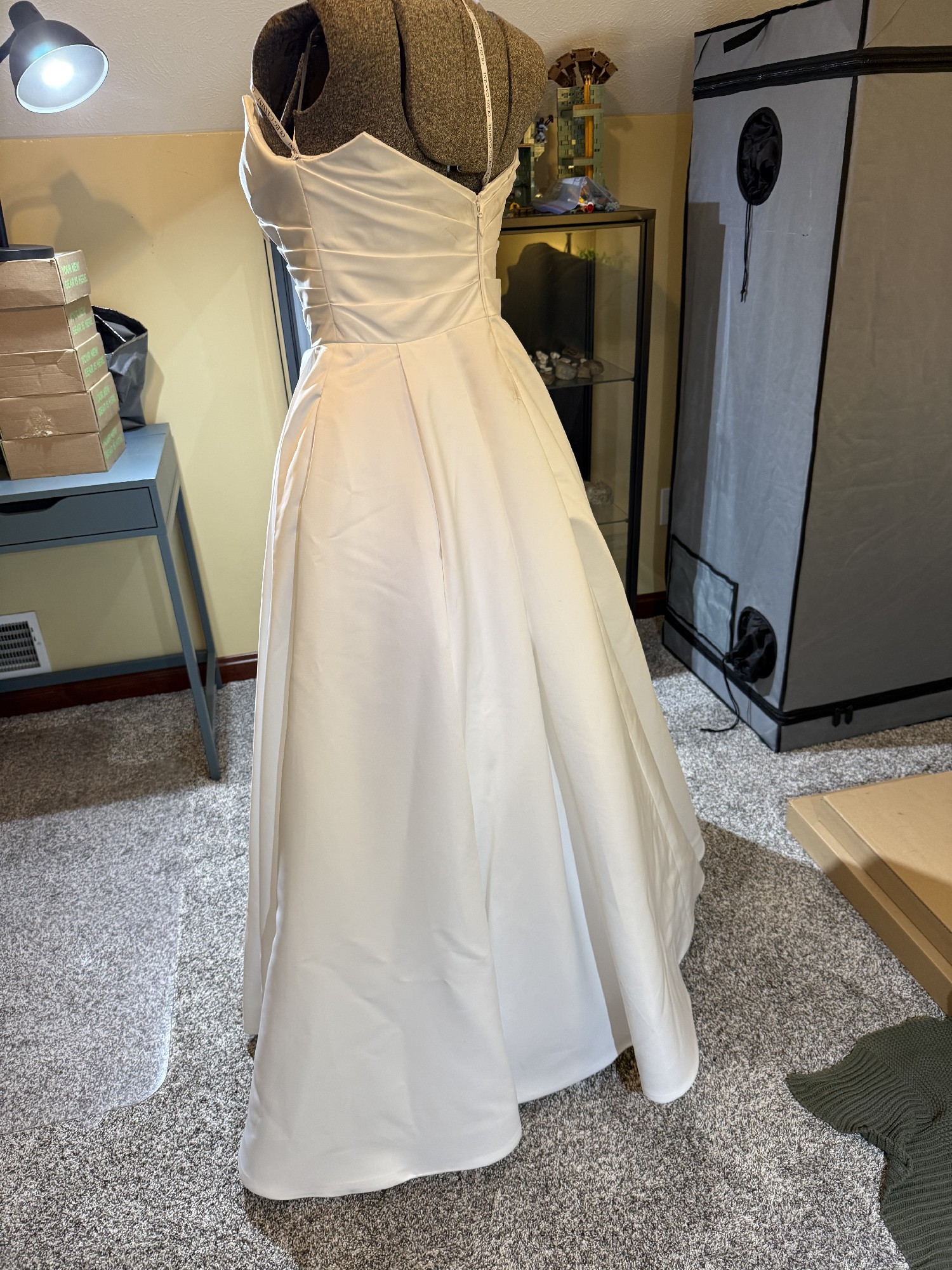 oleg cassini formal dresses Off Shoulder Oleg Cassini Black Tie Formal Gown with Beaded Bodice and –  Style & Salvage