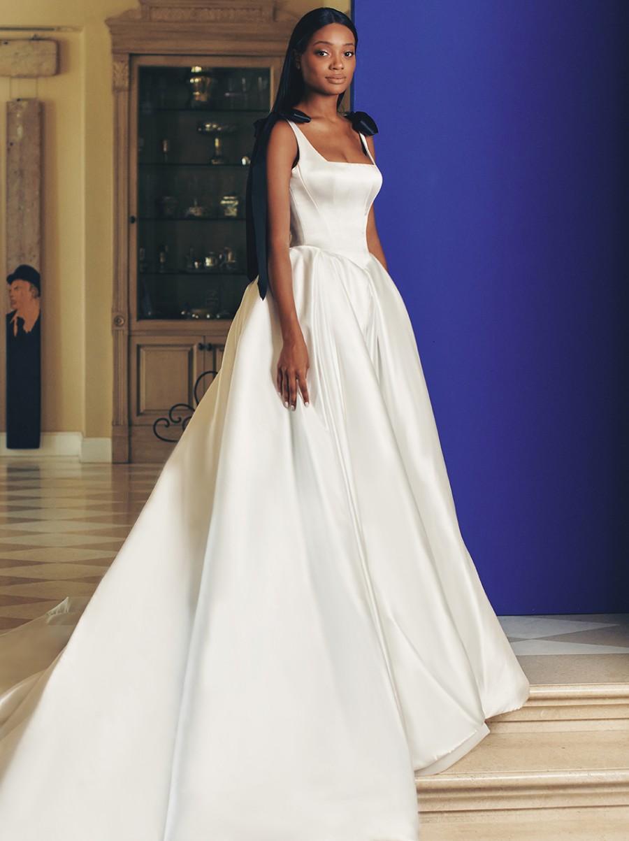 Galia Lahav Galia Lahav