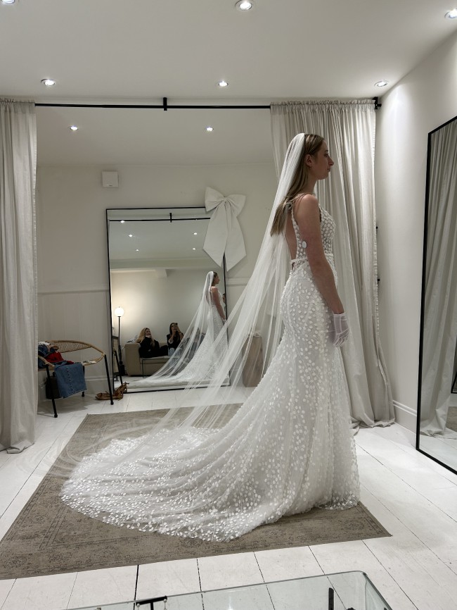 Made With Love New Wedding Dress Save 40% - Stillwhite