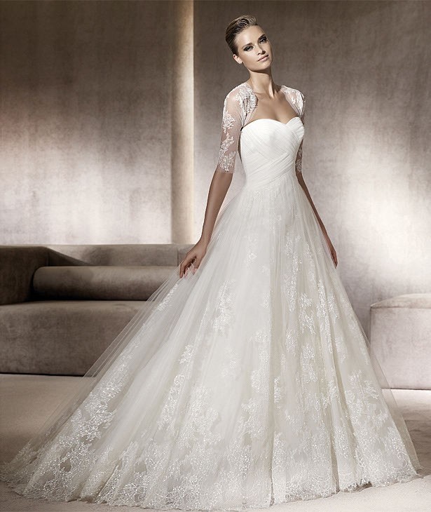 Still deals white pronovias