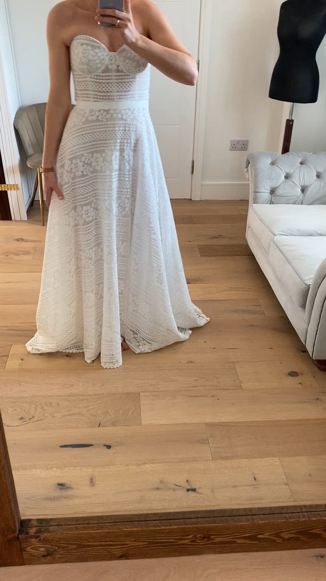 Gemma Leakey, Isabelle