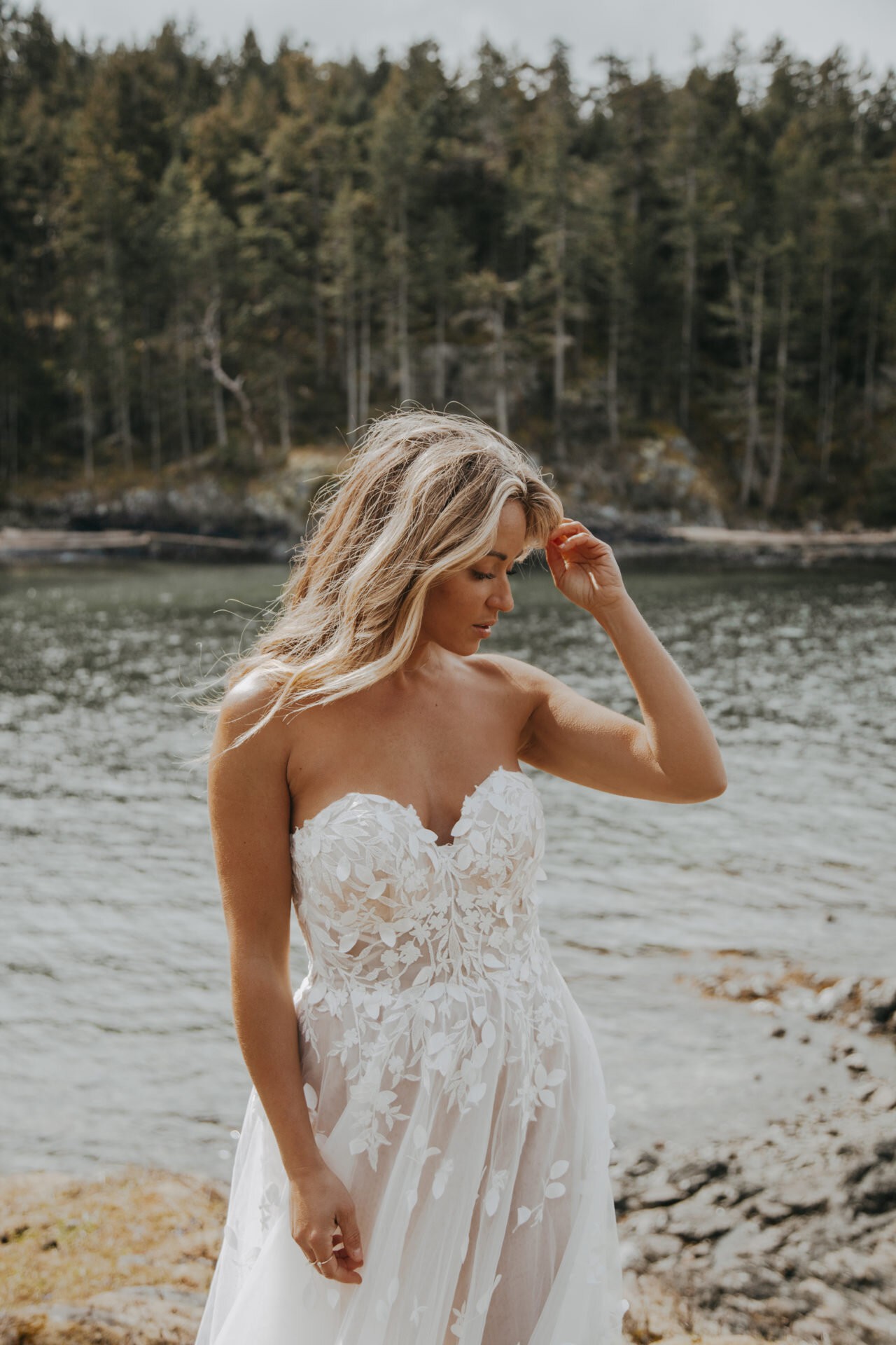 All Who Wander Raine Wedding Dress Save 59 Stillwhite