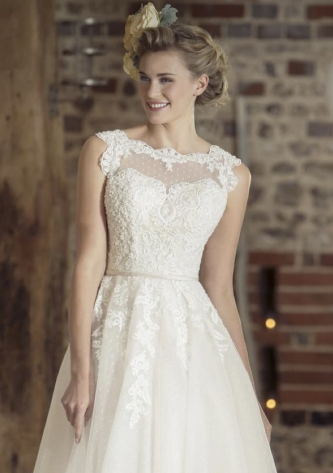 Brighton Belle W236 Sample Wedding Dress Save 28% - Stillwhite