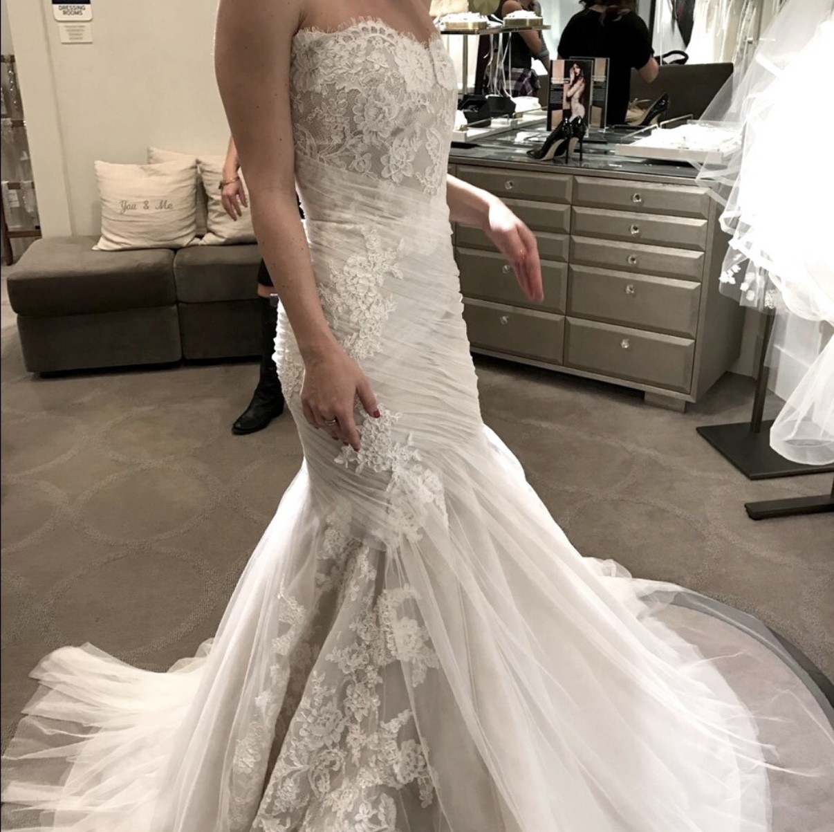 Monique Lhuillier, Bliss 1516