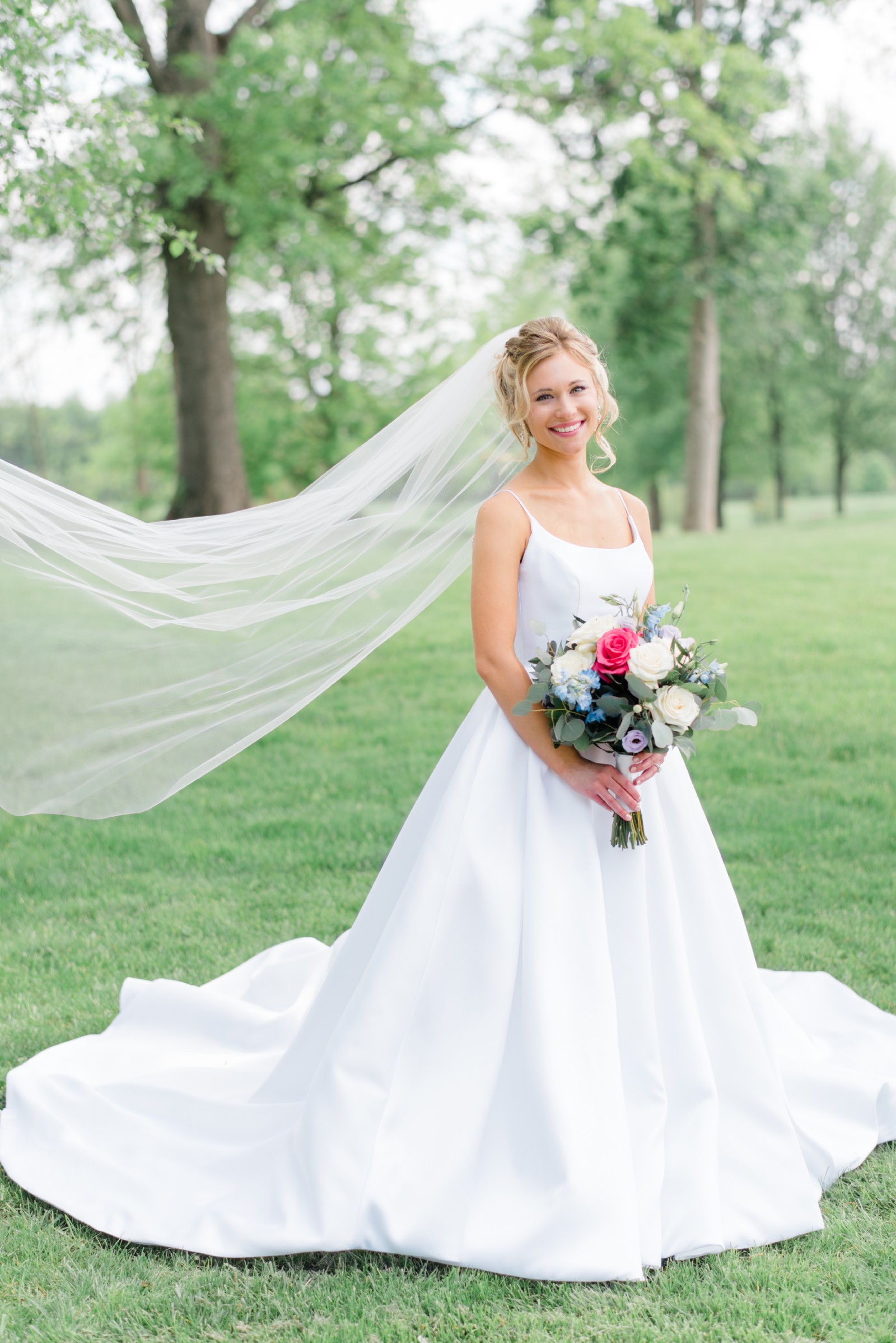 Off-Rack Sample Gowns — Bridal Rack