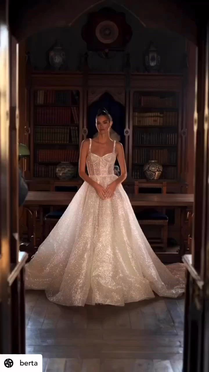 Berta Bridal, 24-05