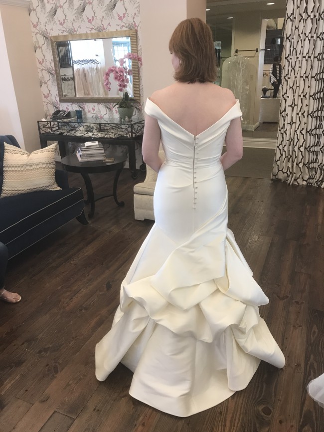 Monique Lhuillier Aubrey Second  Hand  Wedding  Dress  on Sale 