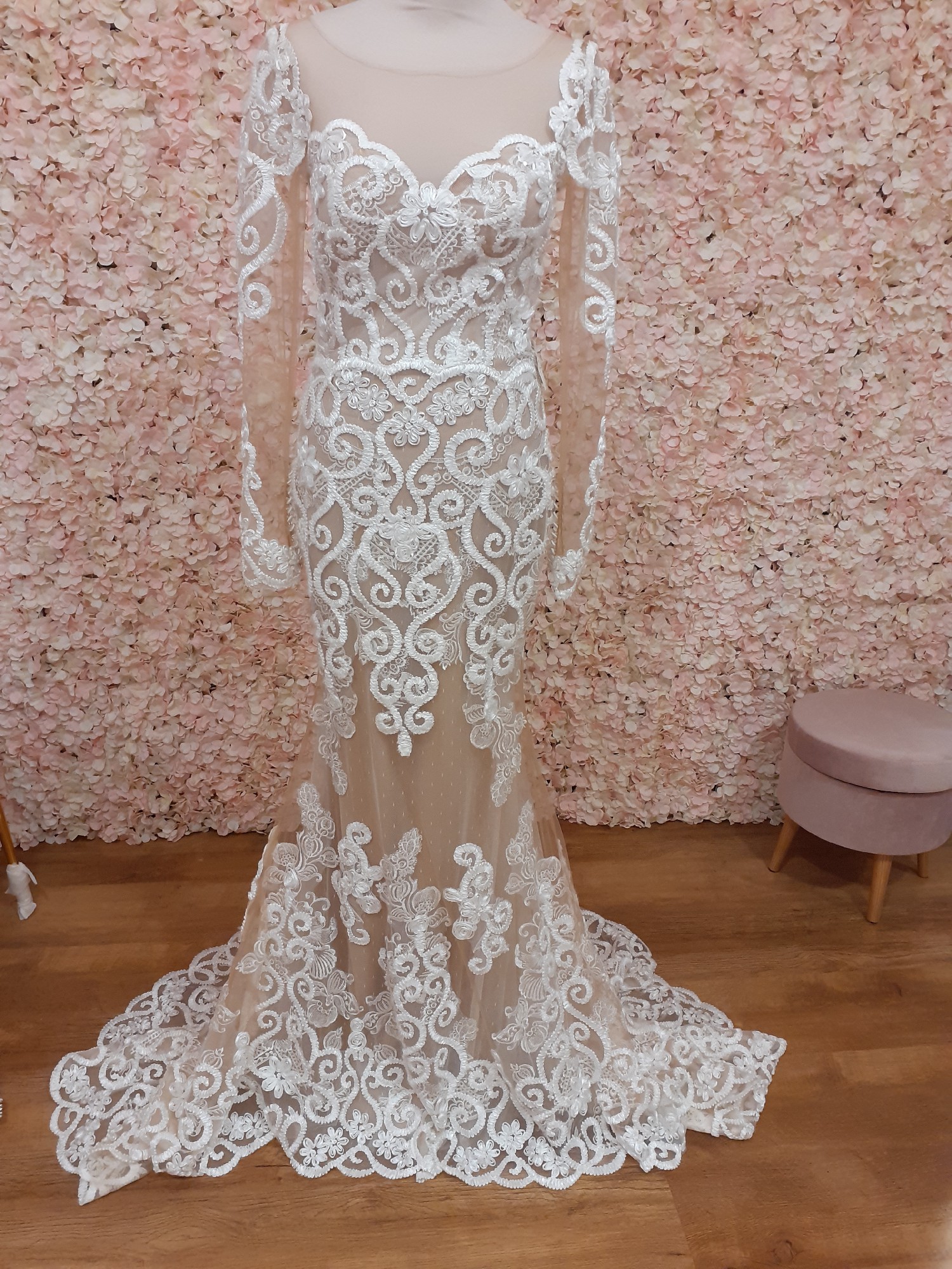 riki dalal sample sale