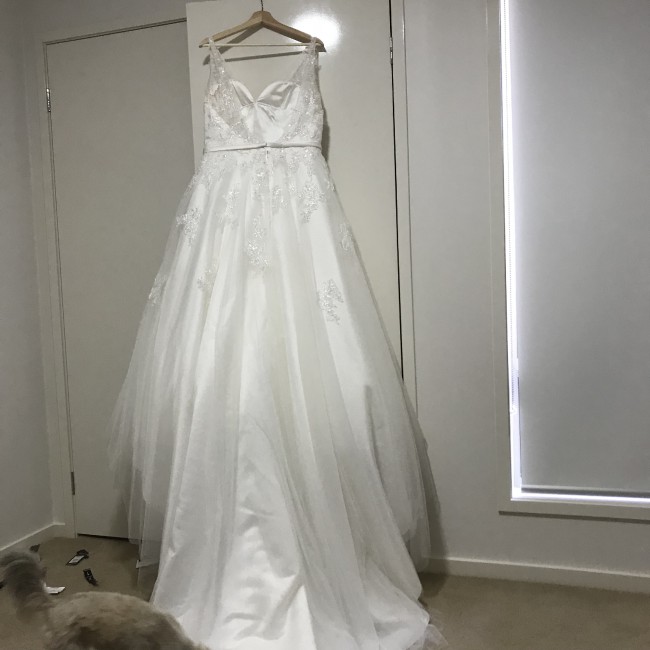 Moir Used Wedding Dress Save 74% - Stillwhite