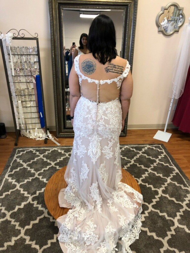 Off the Shoulder Wedding Dresses Size 14