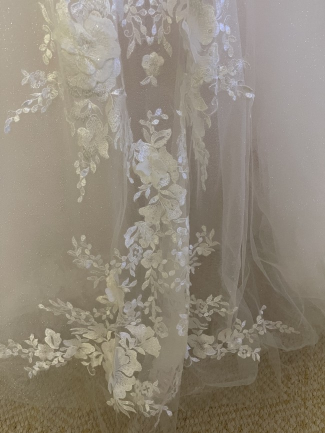 Maggie Sottero Pia New Wedding Dress Save 15% - Stillwhite