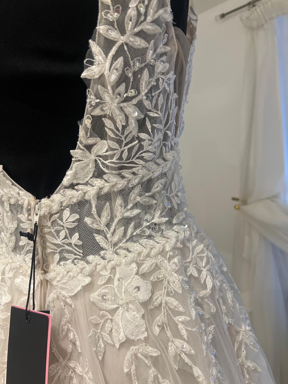 Justin Alexander, Hayes 88366 S New Wedding Dress Save 49