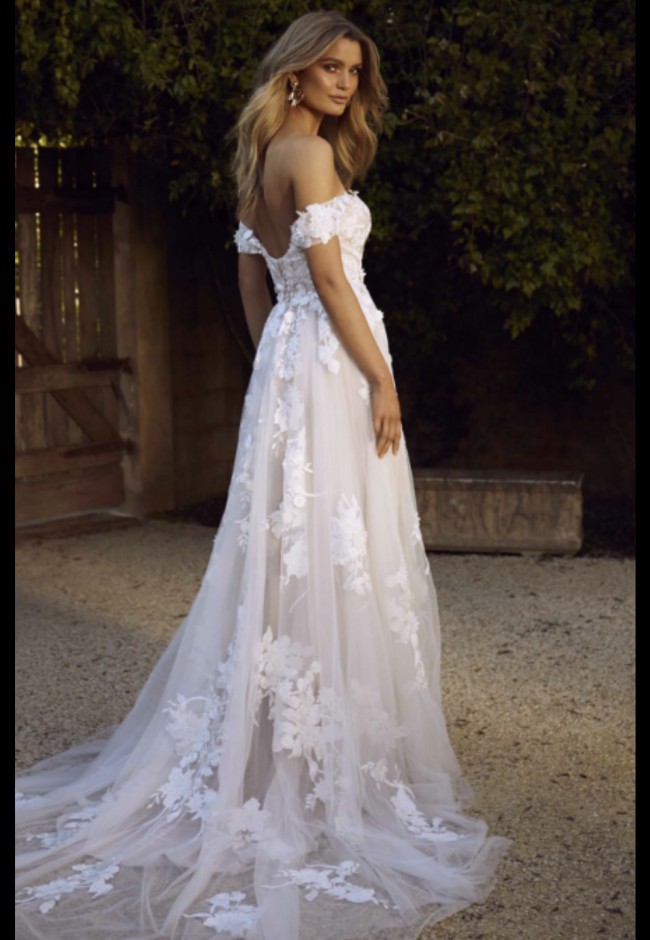 Madi Lane Elora New Wedding Dress Save 29% - Stillwhite