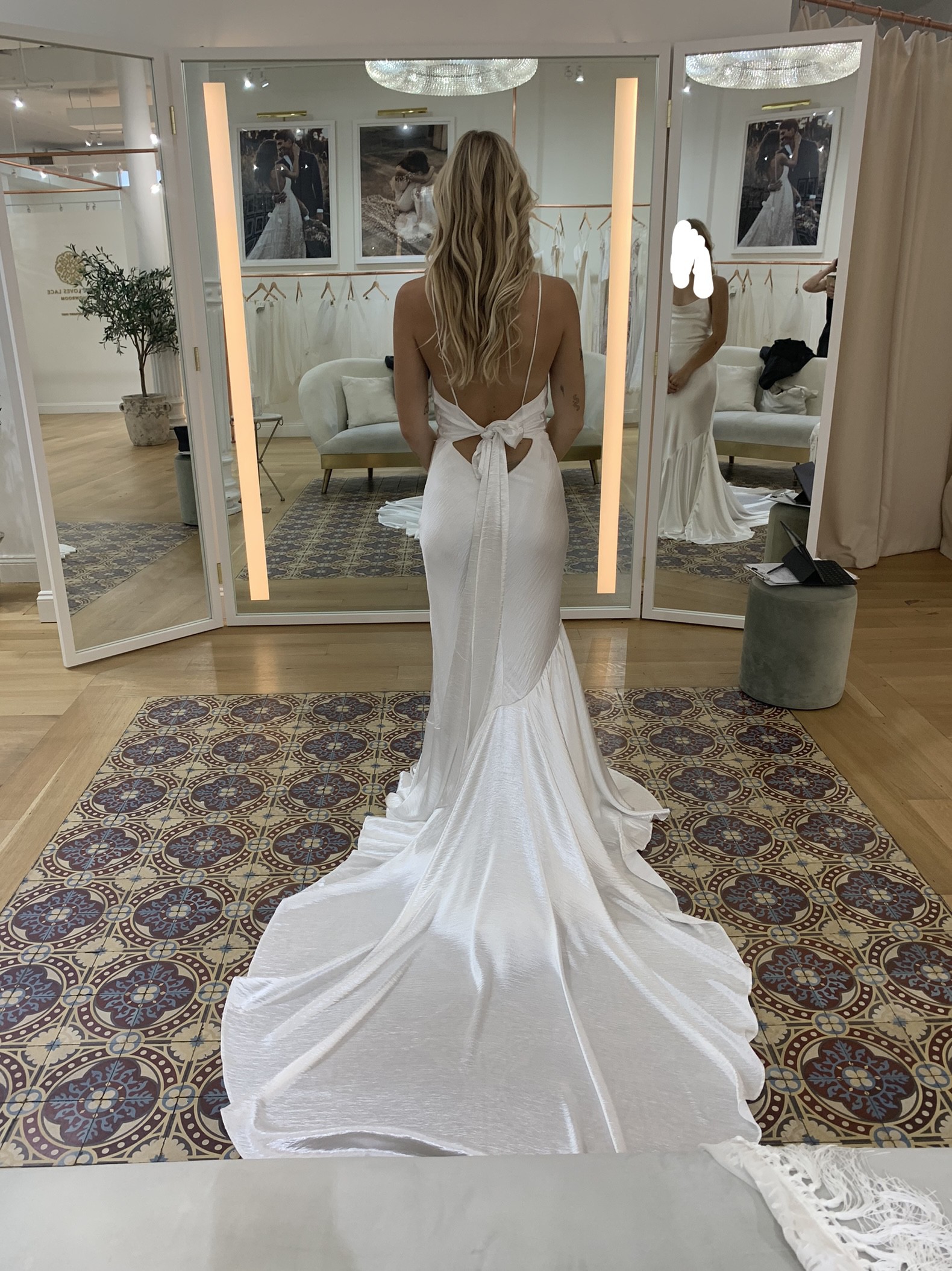 Grace Loves Lace Aura New Wedding Dress Save 23% - Stillwhite