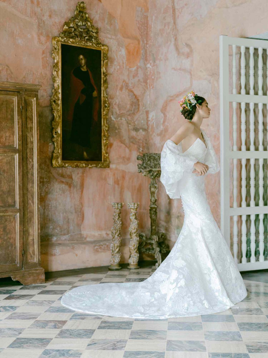 Monique Lhuillier Monique Lhuillier