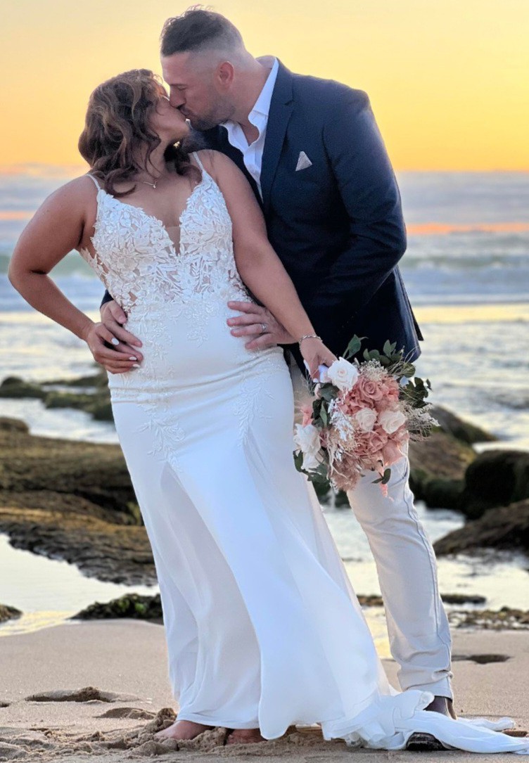 Blue By Enzoani, Ornina Ivory/Nude