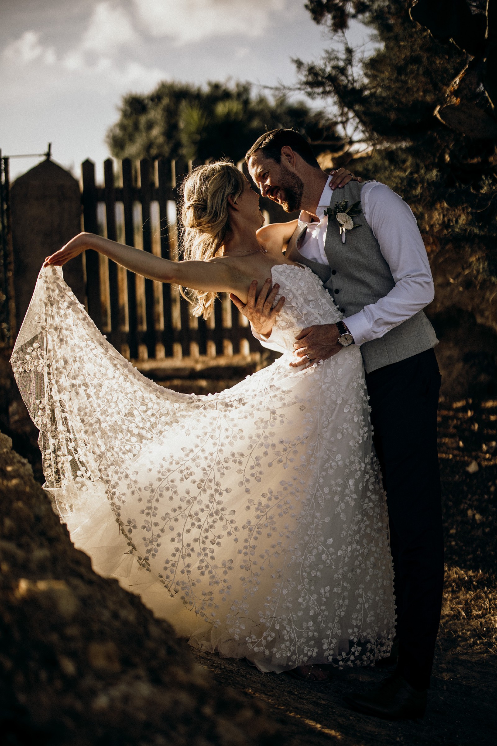 Nouvelle Amsale, Maddie Wedding Dress Save 54%