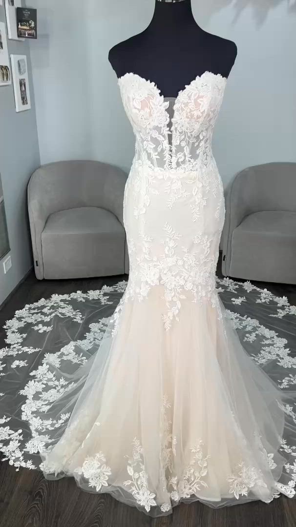 Maggie Sottero, Saskia