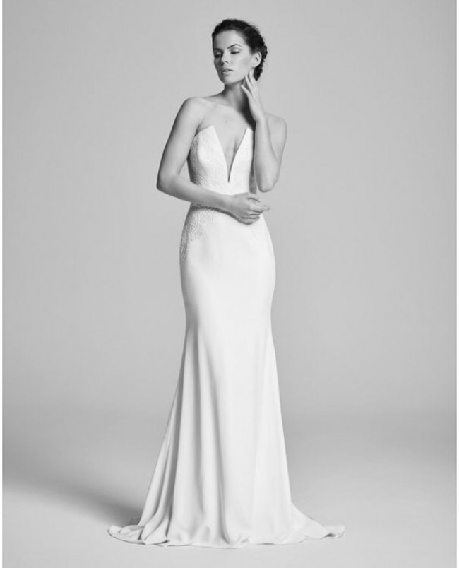 suzanne neville sample sale 2021