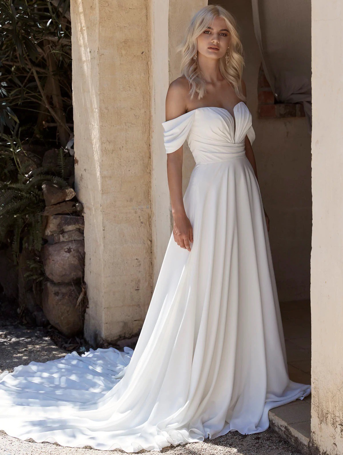 Evie Young Bridal Serene (EY279) New Wedding Dress Save 57% - Stillwhite