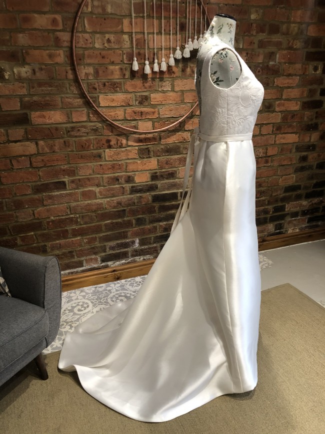 house of mooshki sample sale