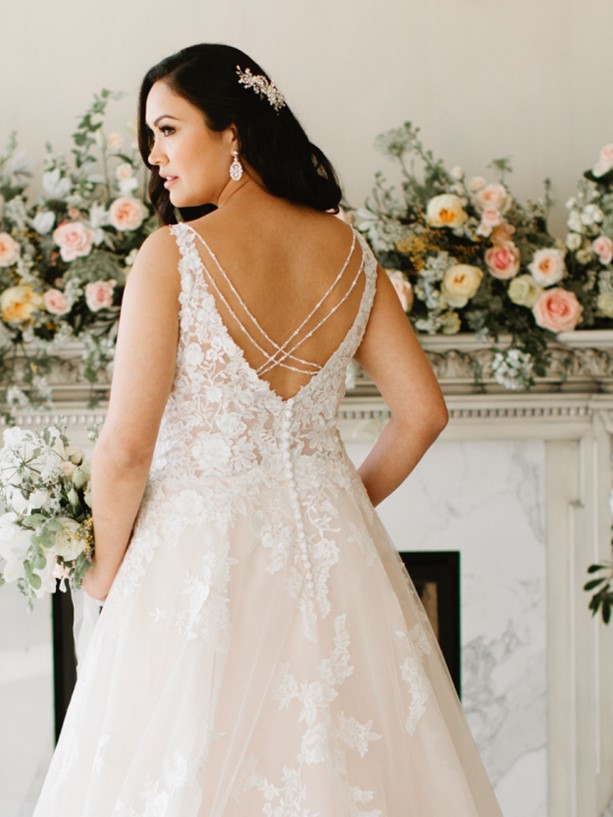 Bonny Bridal Wedding Gown 8806