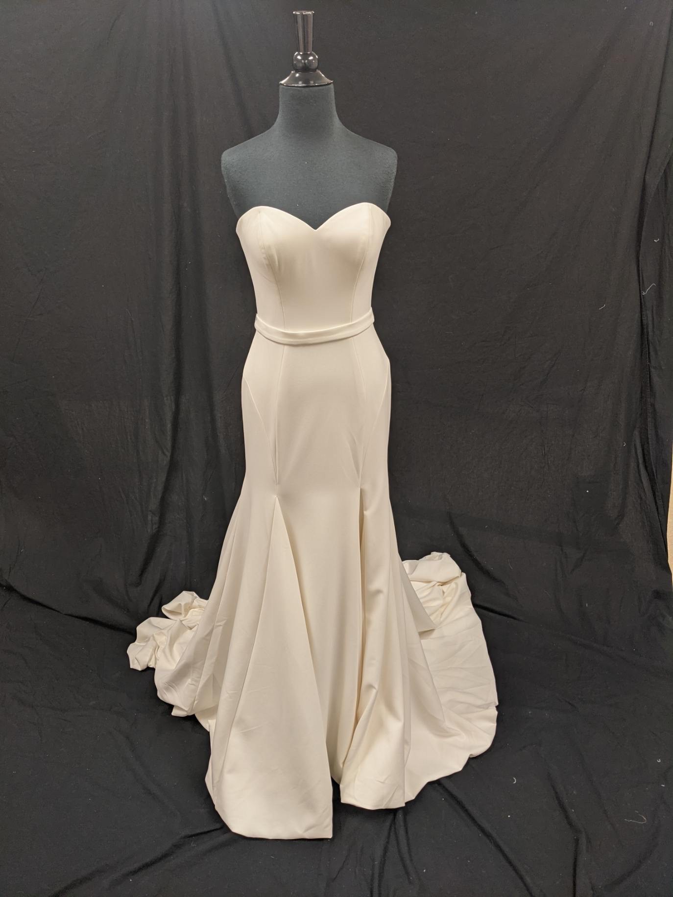sachin and babi light blue dress Photos: Highlights from Elizabeth Taylor's Jewelry Auction at Christie's