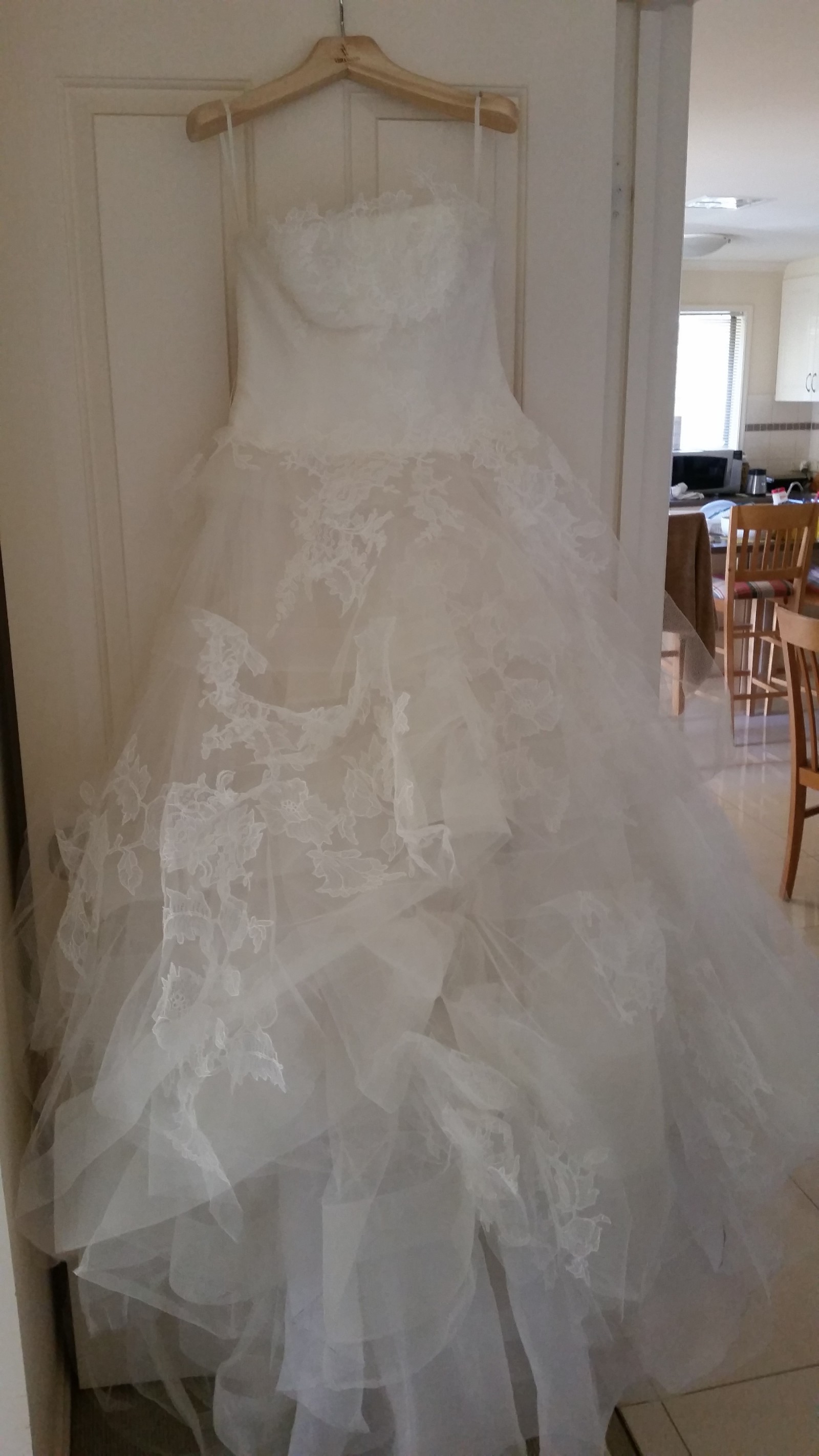 Vera Wang HELENA Second Hand Wedding Dress Save 79% ...