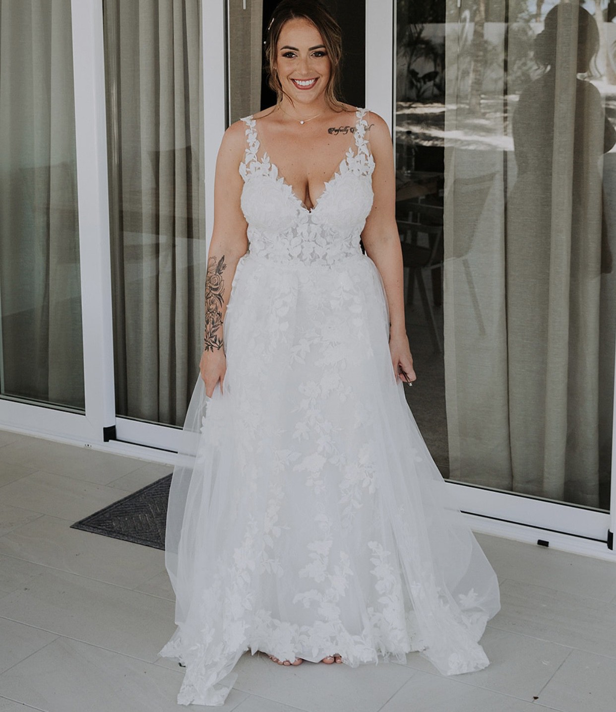 9808 Allure Bridals timeless lace Wedding Dress