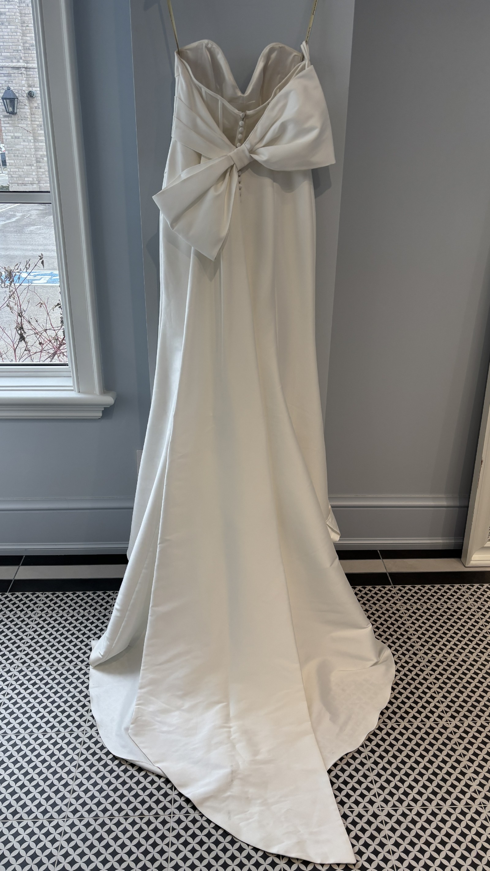 Jenny Yoo, Lola Sample Wedding Dress Save 66% - Stillwhite