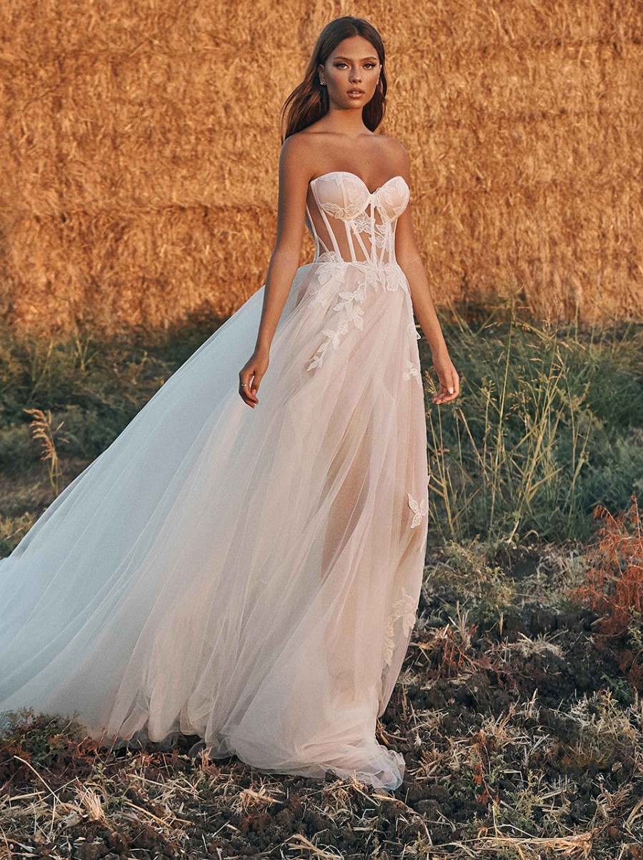 Galia Lahav Galia Lahav