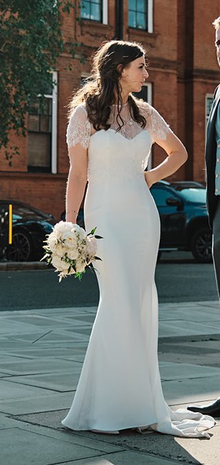 Catherine Deane, Rita Gown Preowned Wedding Dress Save 55