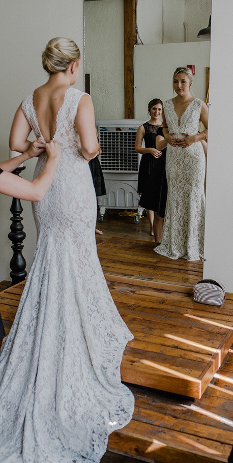 Laudae Laurel Preloved Wedding Dress On Sale 58 Off Stillwhite