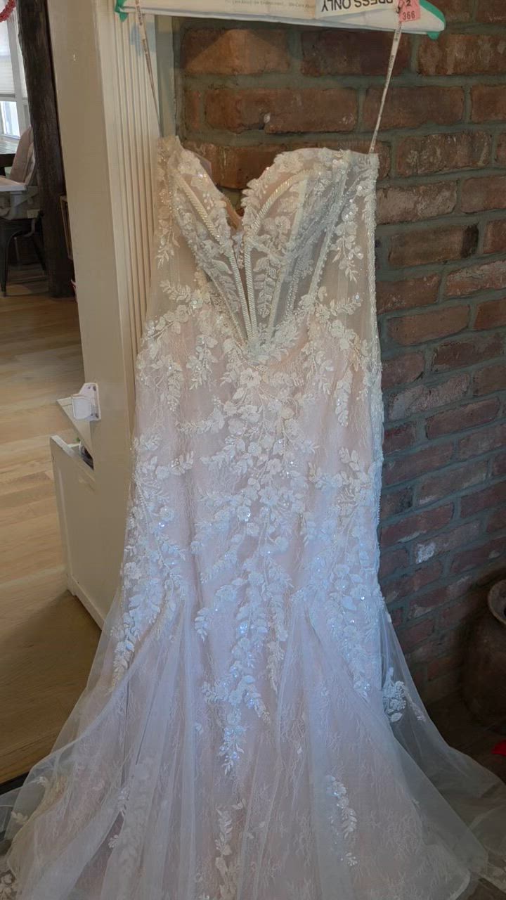 Maggie Sottero, Benjie
