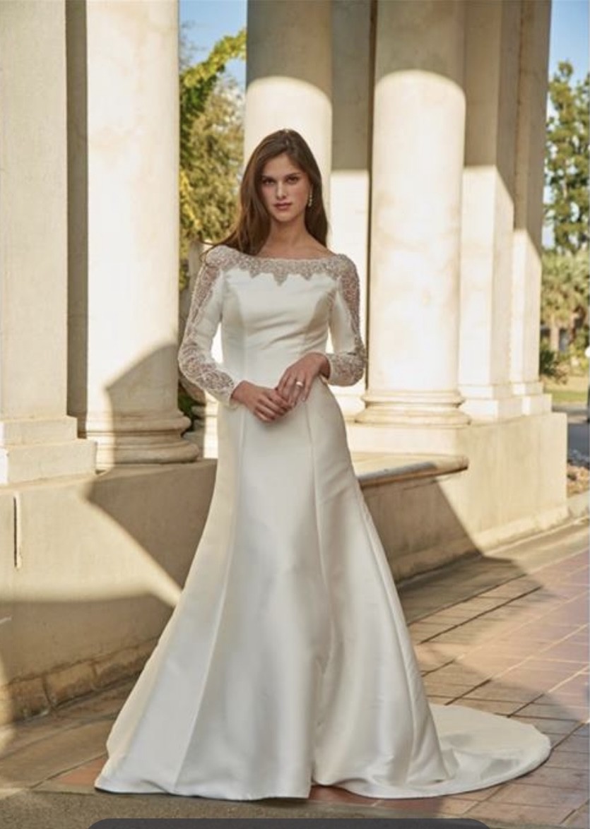 Venus Bridal New Wedding Dress Save 85% - Stillwhite