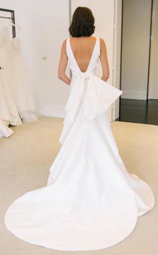 Carolina Herrera Lyla Bow Back Mikado Trumpet Wedding Dress New Wedding  Dress Save 42% - Stillwhite