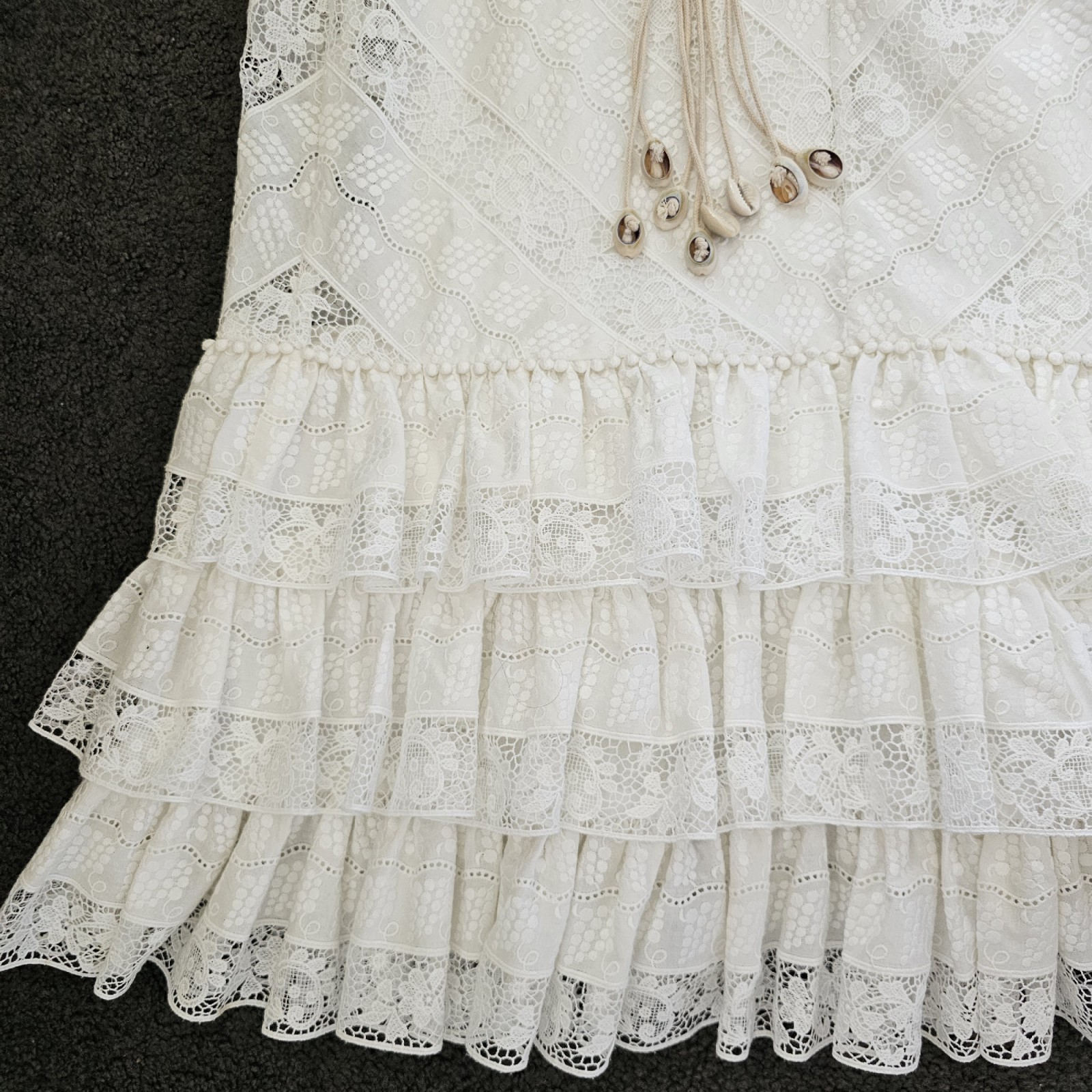 farm rio lace garden color blocked dress Mixed Lace Garden Midi Dress – FARM Rio main image 0