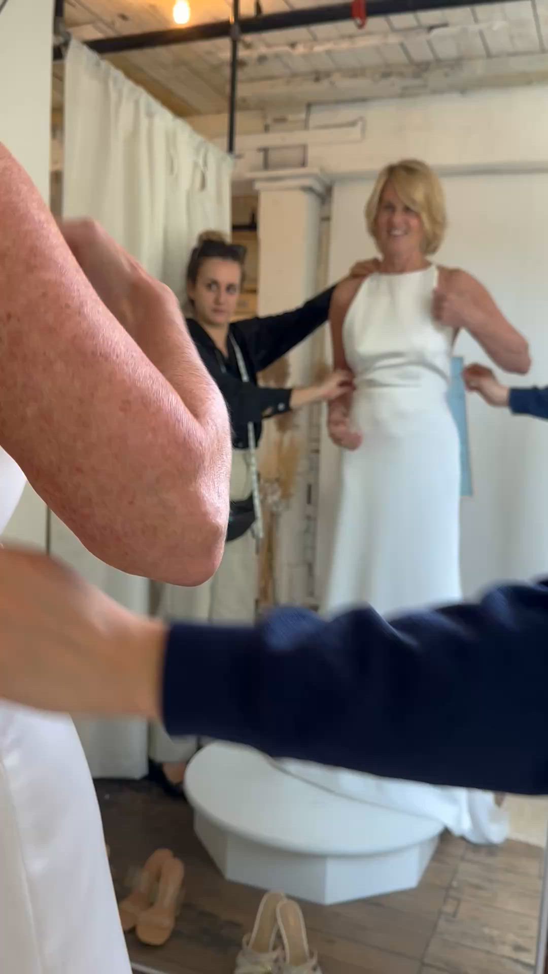 Custom Gown, Les-aiments