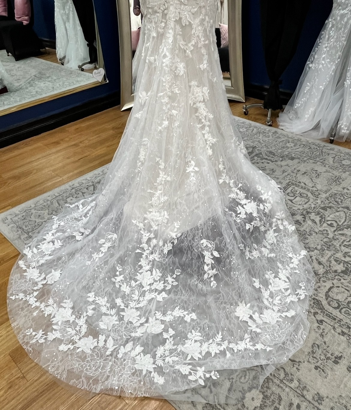 La Femme, B1039 New Wedding Dress - Stillwhite La Femme, B1039 New Wedding Dress - Stillwhite