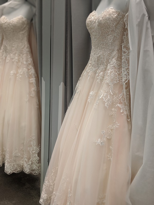 v3836 david's bridal