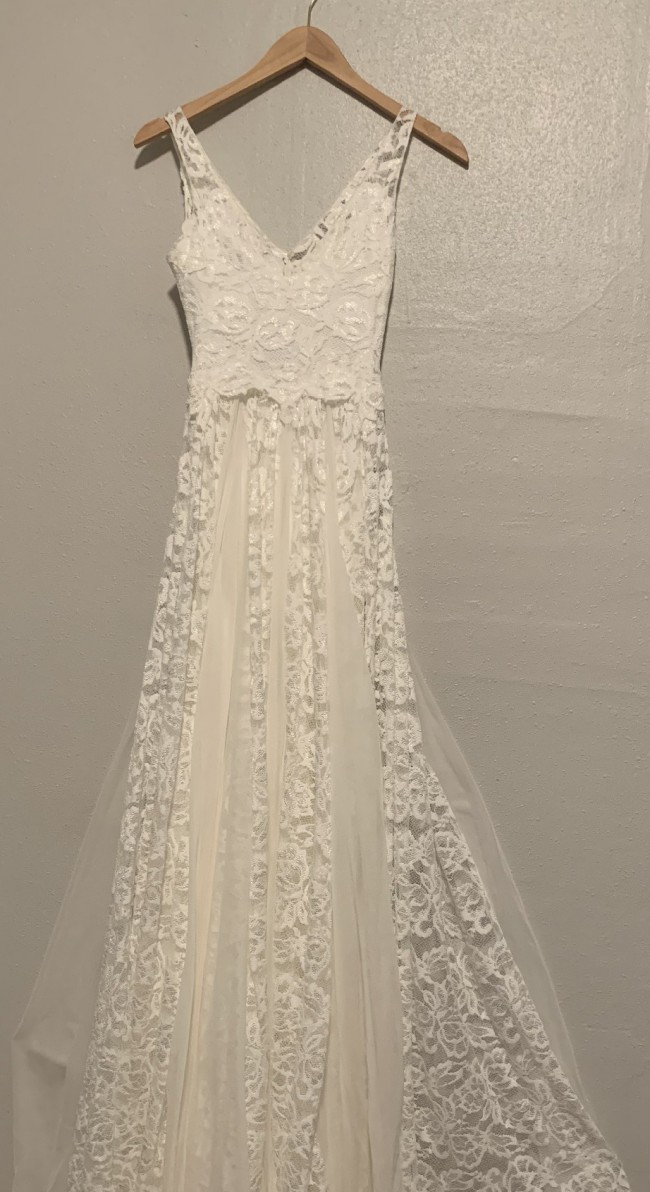 grace loves lace emilia
