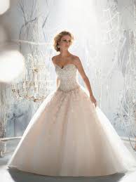 Morilee 1970 Sample Wedding Dress On Sale 60 Off Stillwhite