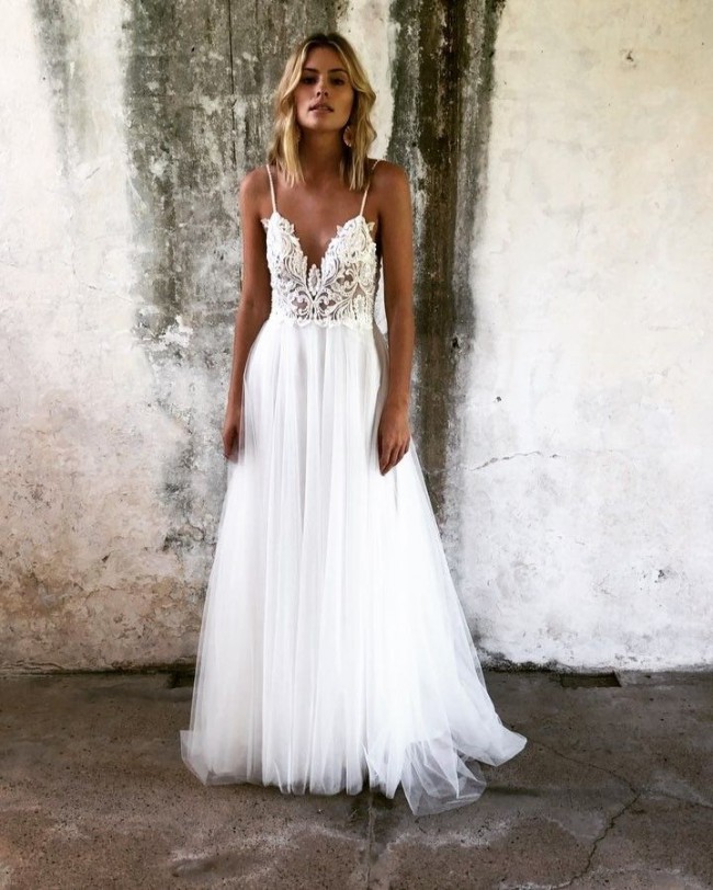 Made With Love Sienna Tulle Sample Wedding Dress Save 50% - Stillwhite