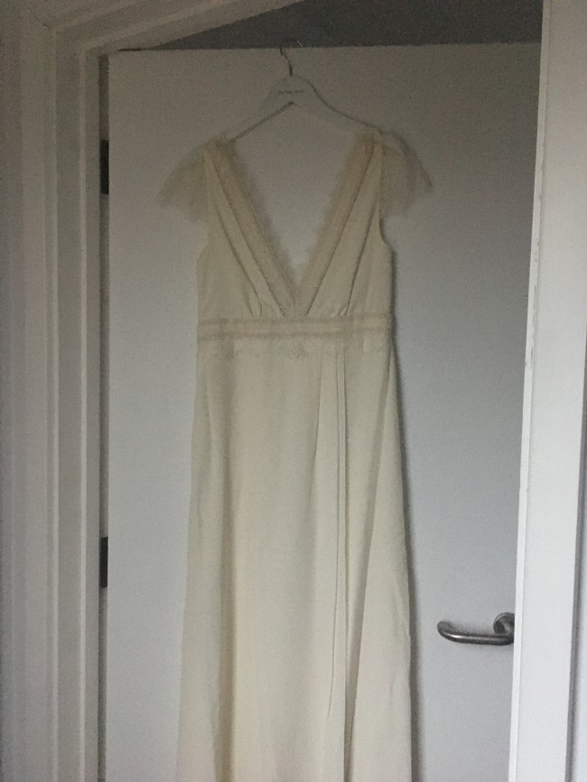laure de sagazan sample sale