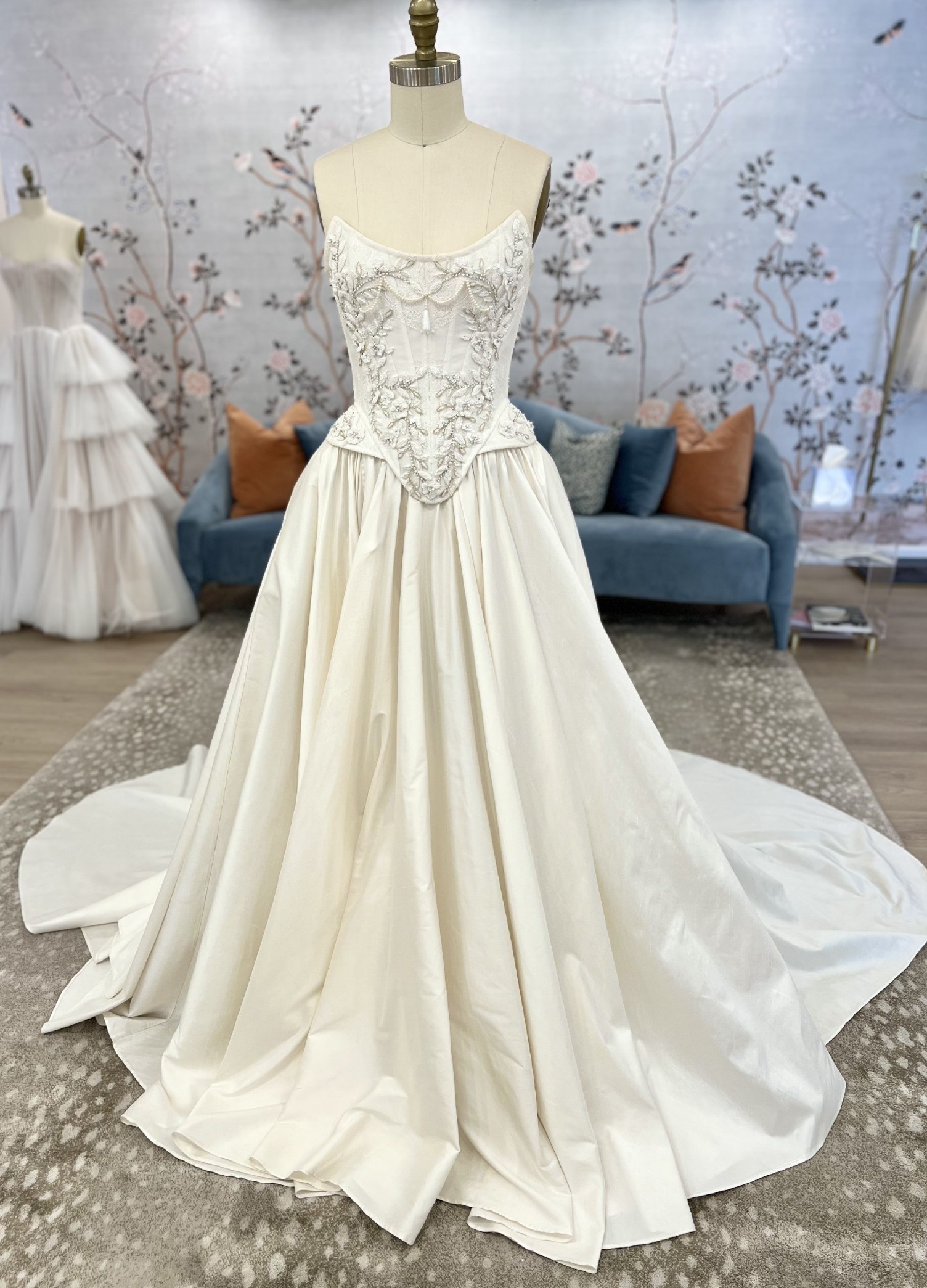 Kim Kassas Couture Sample Wedding Dress Save 28% - Stillwhite