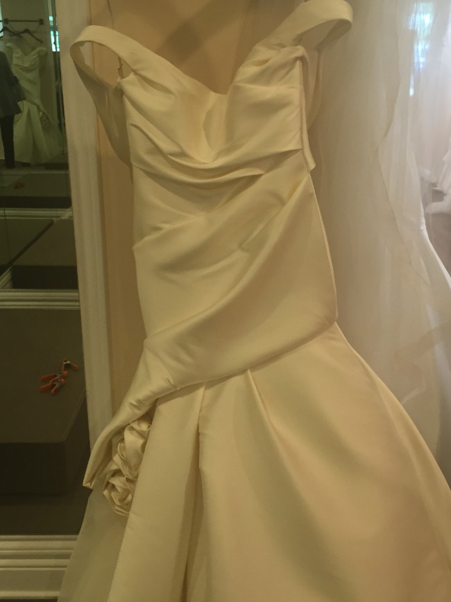 Monique Lhuillier Aubrey Second  Hand  Wedding  Dress  on Sale 